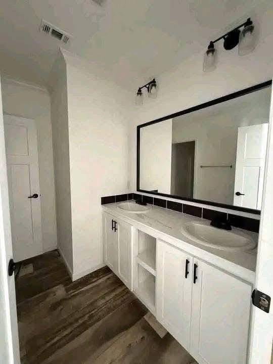 2024 Used Model - Image 10