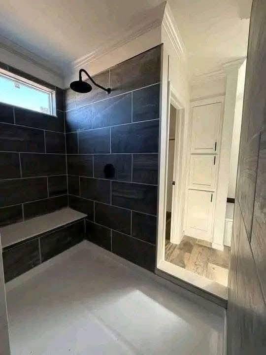 2024 Used Model - Image 3